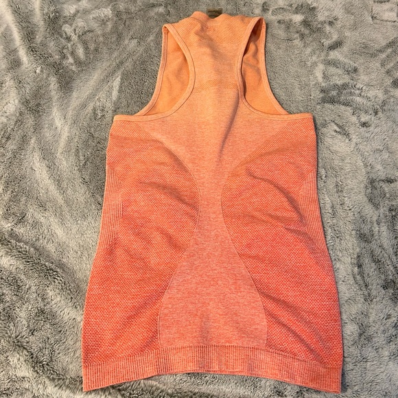 Gymshark Tank Size Small Light Orange - Picture 2 of 3